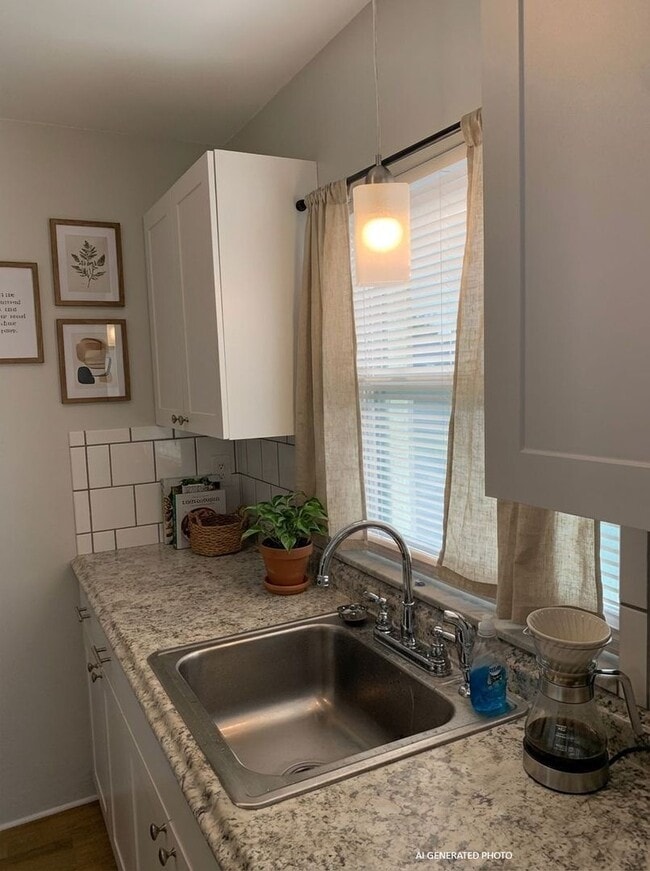 Building Photo - Vero Beach 2 Bedroom 1 Bath