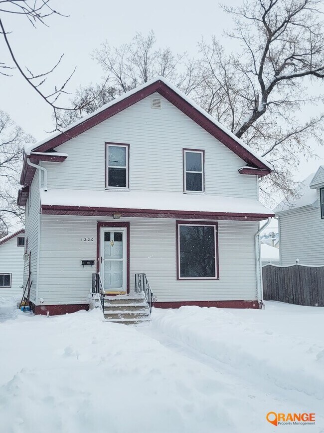 Foto del edificio - 3 Bedroom Single Family Home | Double Stal...