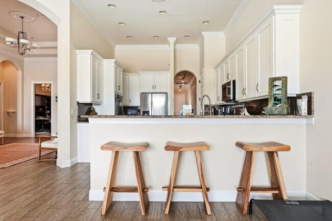 Foto del edificio - 851 Edgebrook Ln