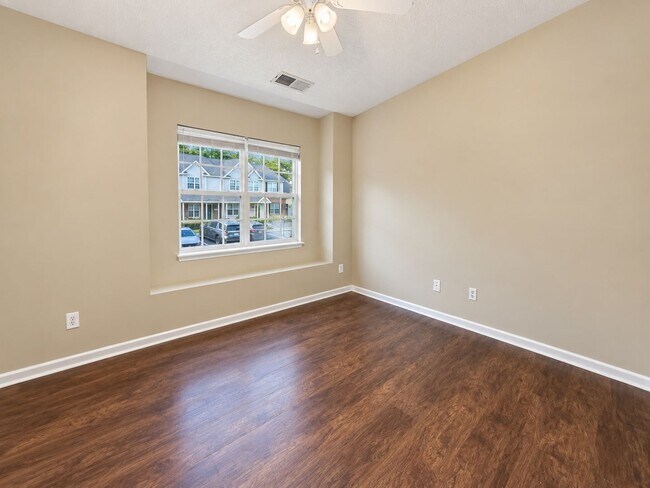 Foto del edificio - 1864 Birch Heights Ct