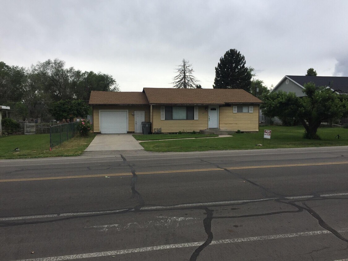 469 N 200 E St, Lindon, UT 84042 House Rental in Lindon, UT