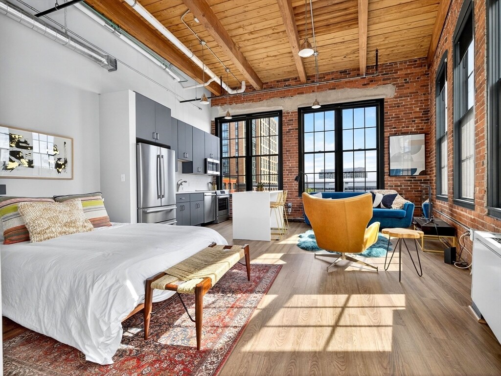 Foto principal - 63 Melcher St