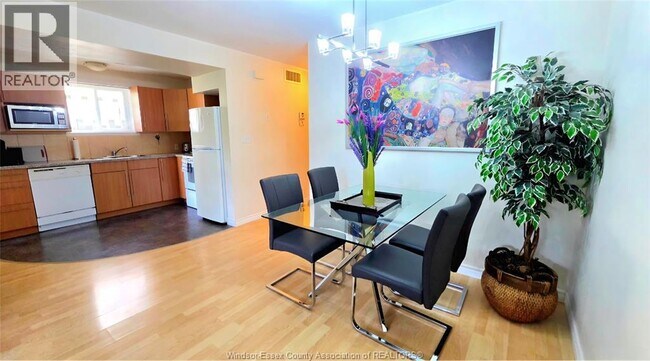 Photo du bâtiment - 1792 Northway Ave