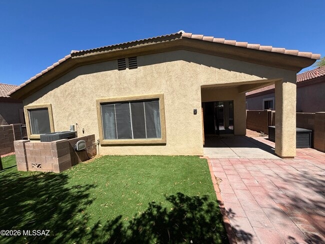 Building Photo - 182 E Corte Rancho Dorada