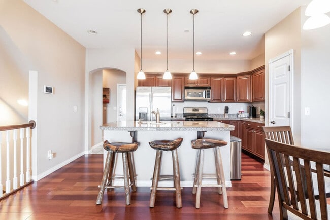 Foto del edificio - 2325 S G St