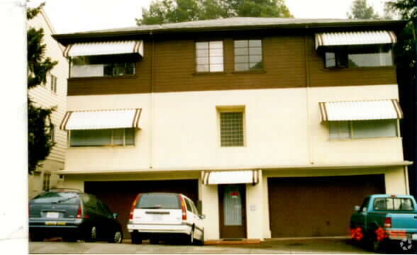 Building Photo - 2210 Mountain Blvd