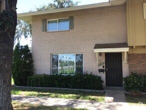 Building Photo - 5912 N 86th St