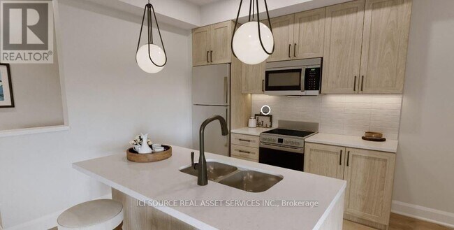 Building Photo - 1308 Creekway Private
