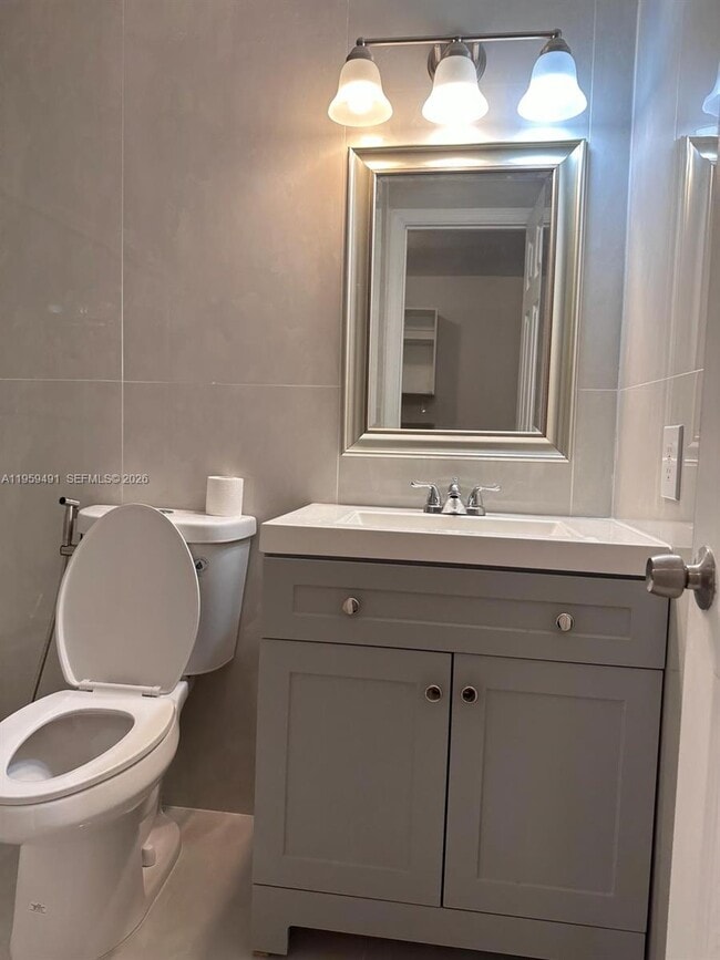 Building Photo - 3328 Wilson St