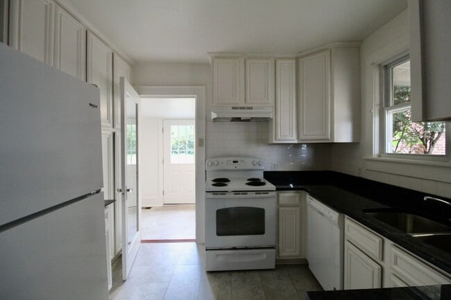 Photo - 805 South High St Apartment