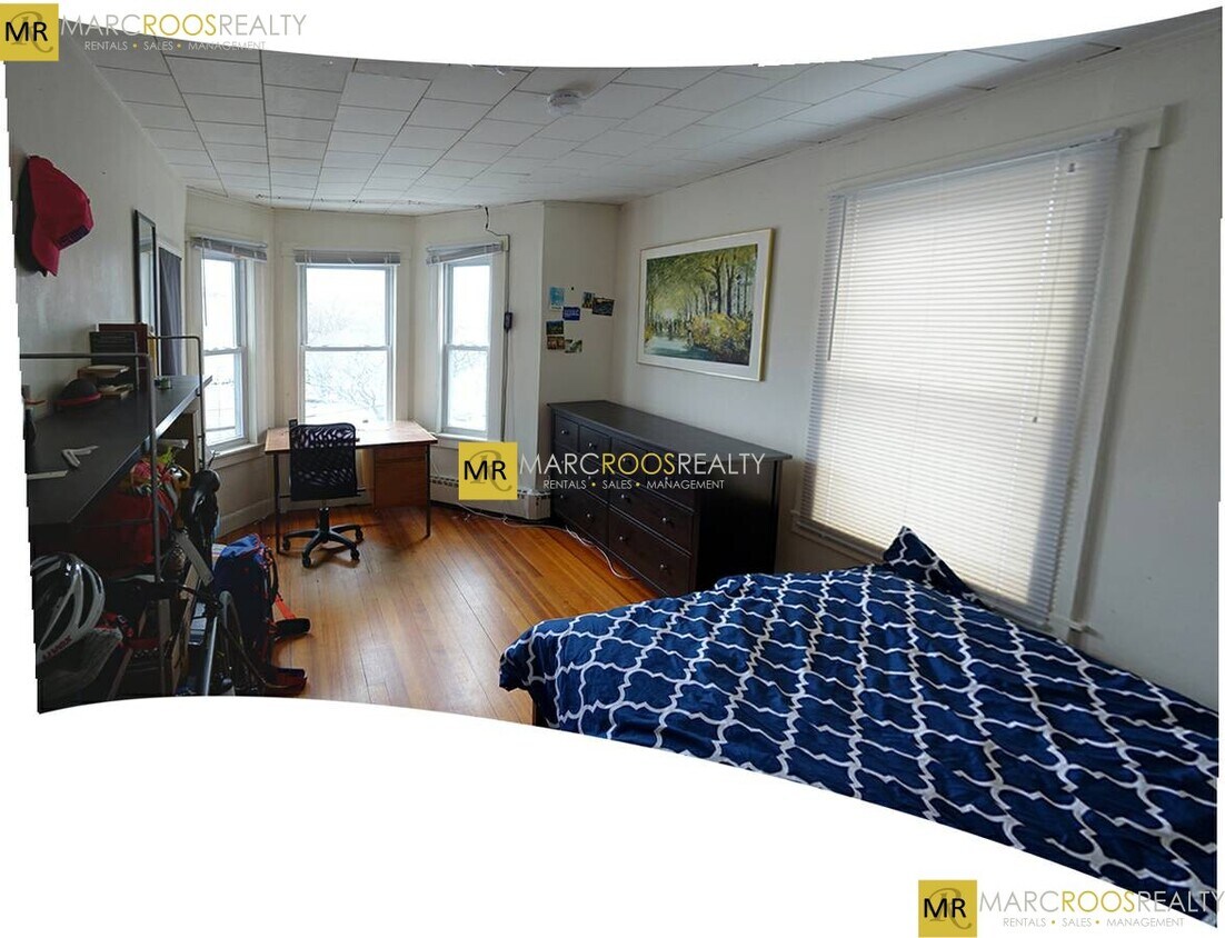 Primary Photo - 154 Webster Ave