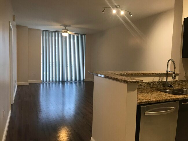Building Photo - 550 Okeechobee Blvd