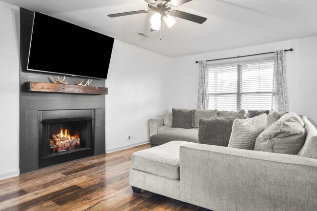 Foto del edificio - Pet Friendly Three Bedroom!