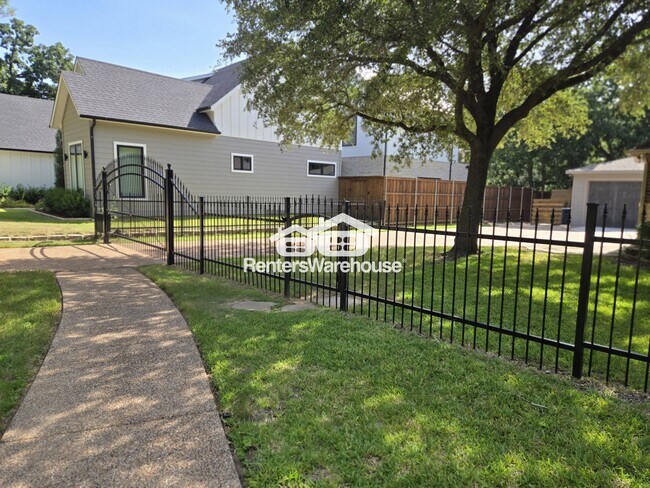 Foto del edificio - 5009 Bayberry St