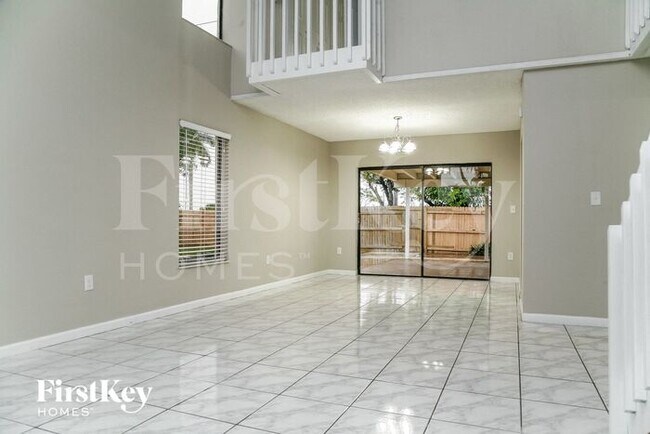 Building Photo - 3416 SW 116th Pl