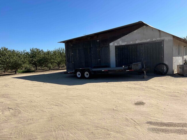 Foto del edificio - 2118 Golf Rd