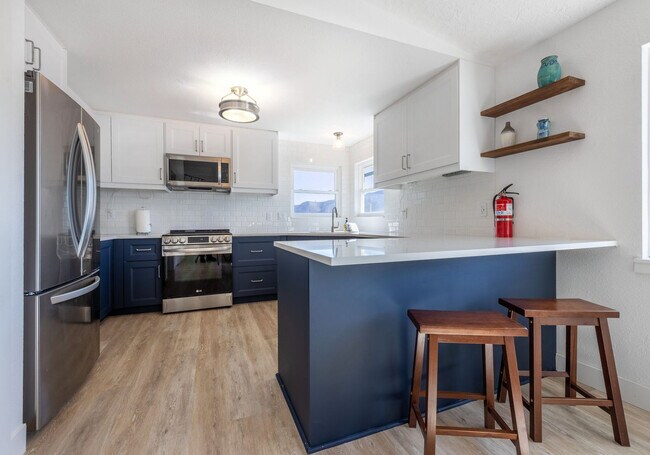 Building Photo - 510 Keasey Ave