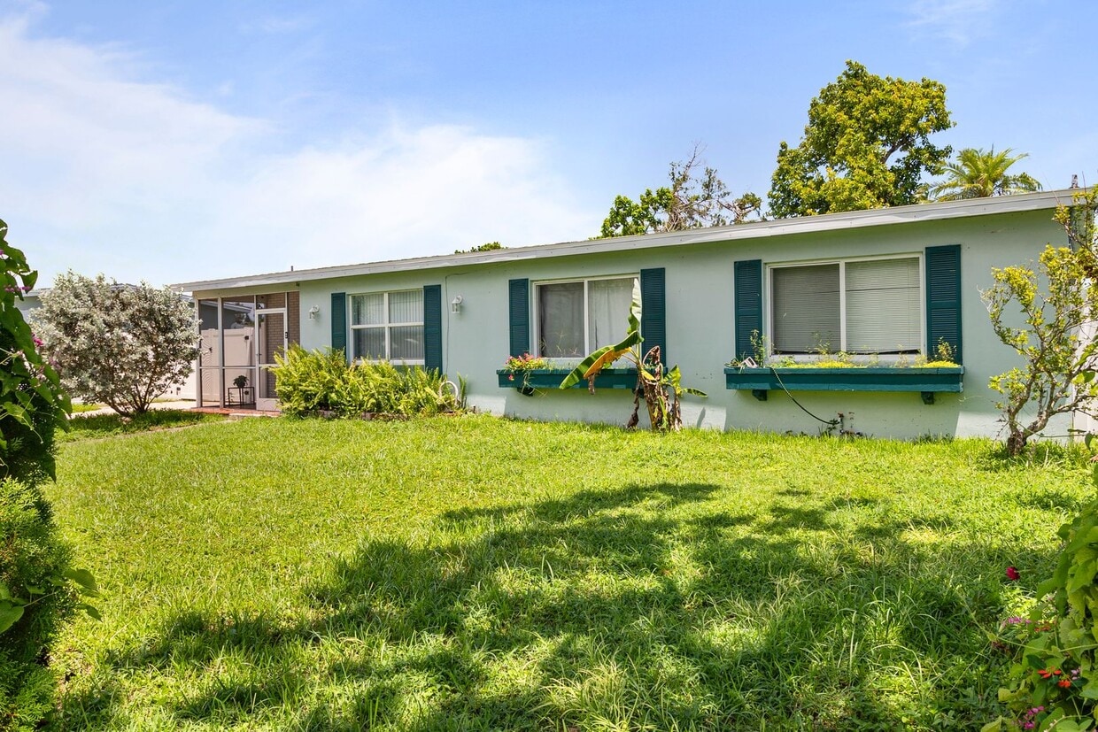 Foto principal - 2596 Starlite Ln