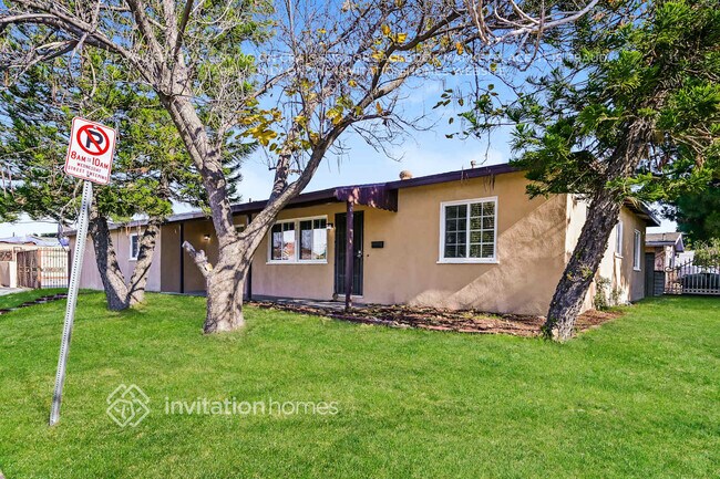 Foto del edificio - 7800 Radford Ave