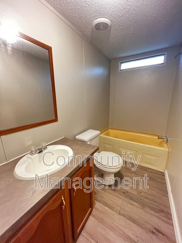 Foto del edificio - 10371 Springfield Rd