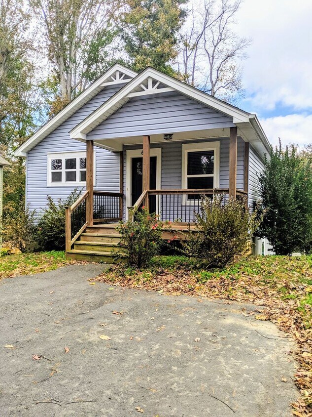 Foto principal - South Asheville Rental!