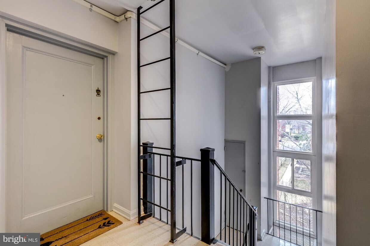 500 S Courthouse Rd Unit 12, Arlington, VA 22204 Apartment for Rent