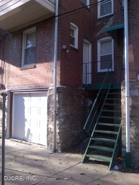 Building Photo - 3 br, 1.5 bath House - 6841 Algard Street