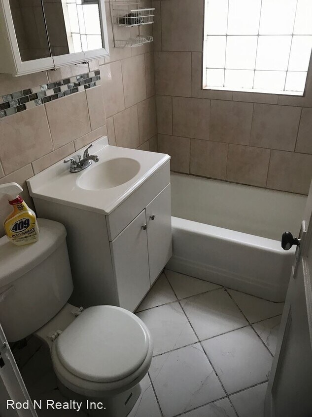 Building Photo - 2 br, 1 bath House - 10137 S. Wentworth Ave