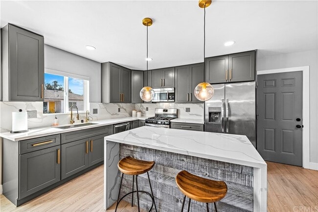 Foto del edificio - 5136 Alumni Pl