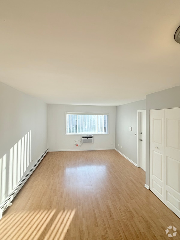 Building Photo - 1309 S Sir Galahad Ln