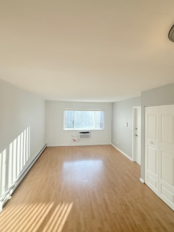 Foto principal - 1309 S Sir Galahad Ln