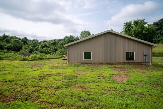 Building Photo - 7795 Loches Rd