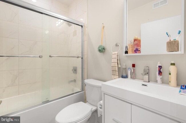 Building Photo - 1702 Point Breeze Ave