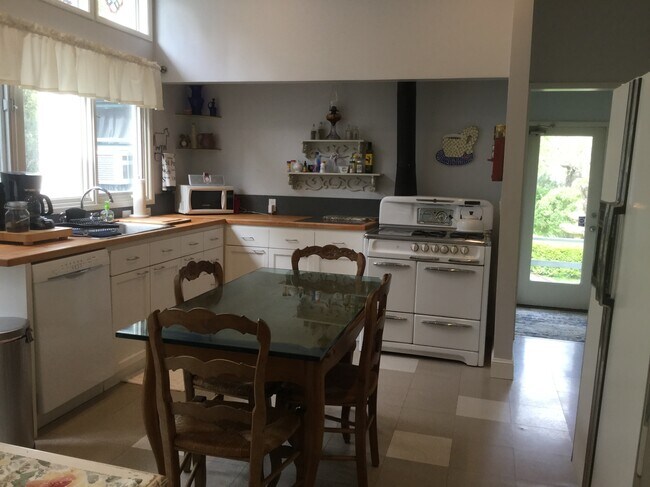 Kitchen - 11 Marin St