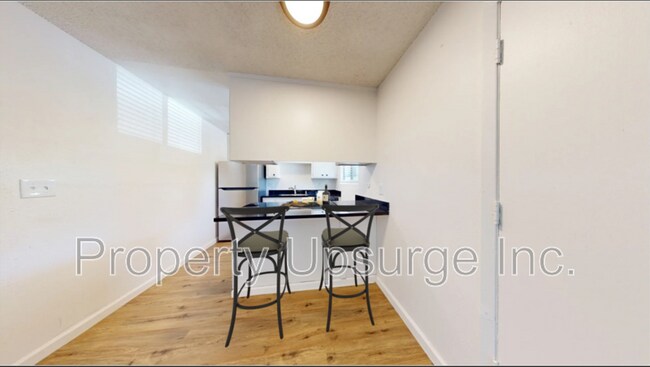 Foto del edificio - 445 Nelson Ave