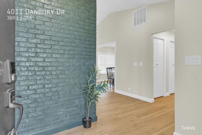 Building Photo - 4011 Danbury Dr