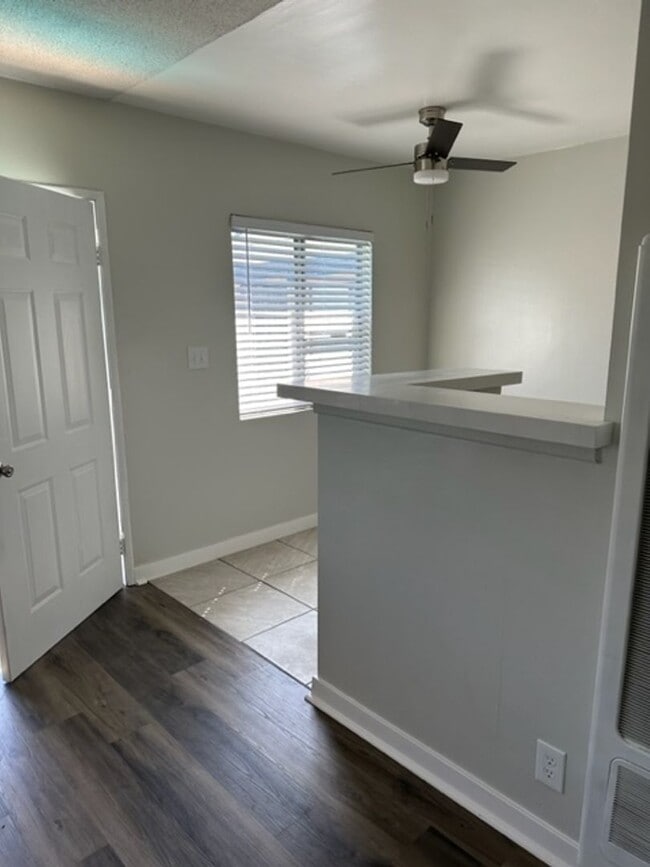 Building Photo - CHARMING 1 BEDROOM 1 BATH IN LONG BEACH