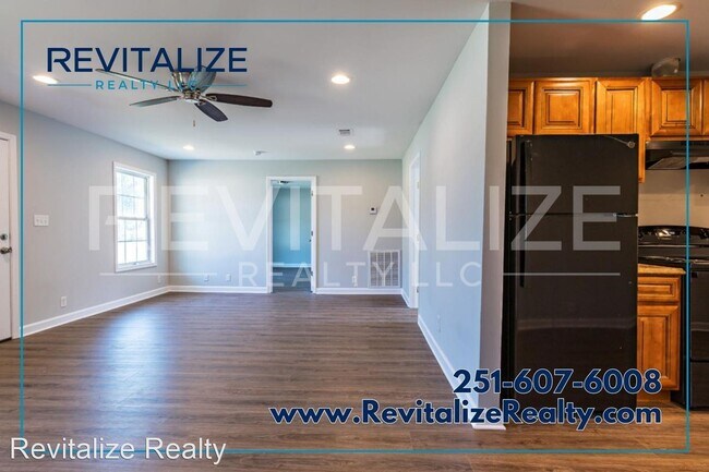 Foto del edificio - 4 br, 2 bath House - 1015 Woodlawn Dr W