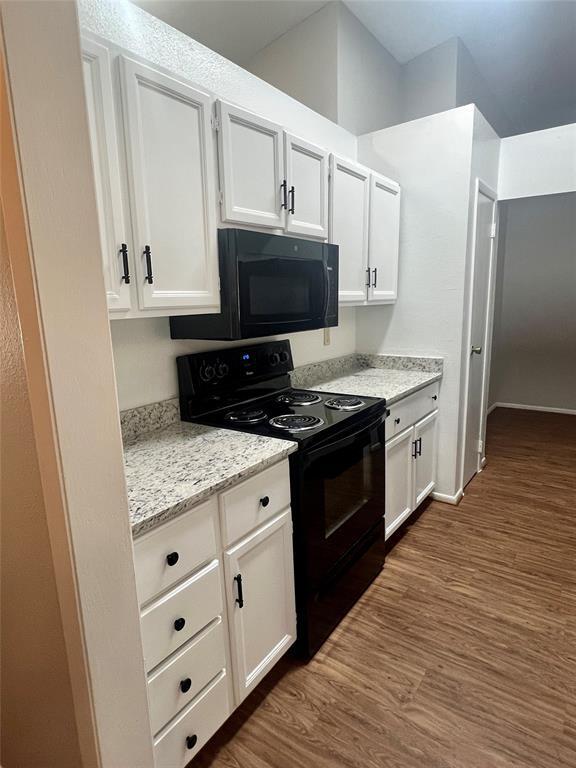 Building Photo - 923 Carrell St