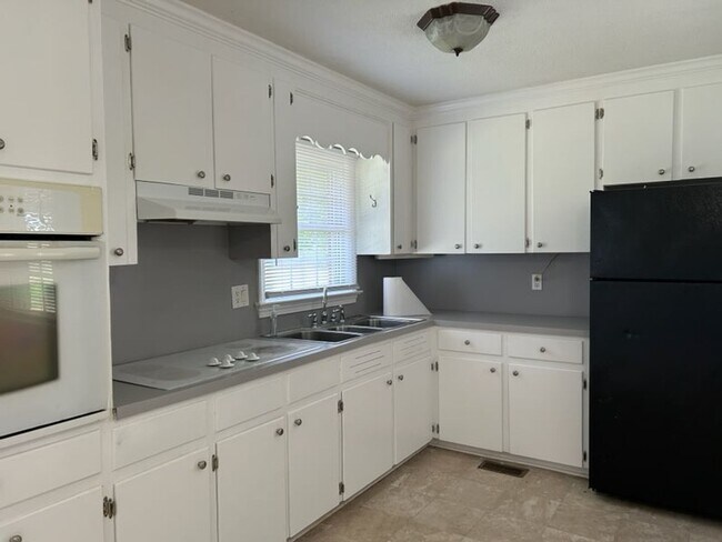 Foto del edificio - 5378 Neuse Rd