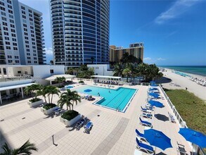 Building Photo - 2751 S Ocean Dr