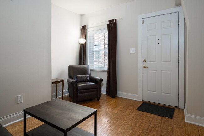 Living room - 2225 Lamley st