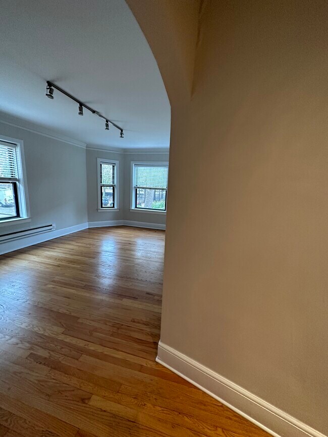 Foto del edificio - 2331 N Rockwell St