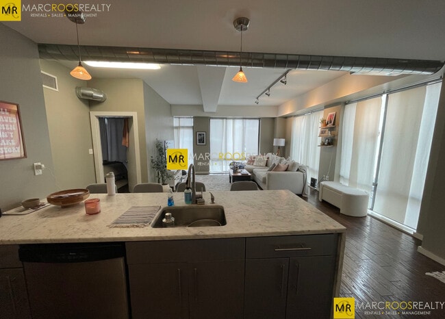 Building Photo - 255 Northampton St