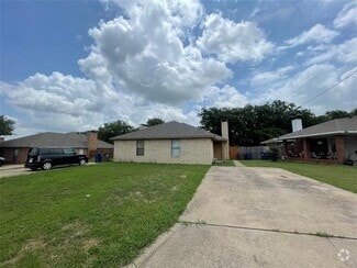Building Photo - 1738 Dynasty Dr