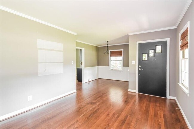 Foto del edificio - 3007 Osborne Rd NE