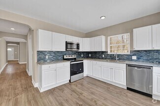 Building Photo - 2258 Niskey Lake Rd SW