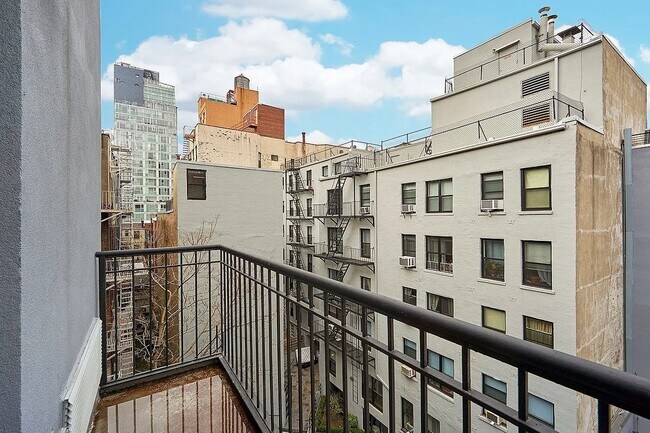 Foto del edificio - 152 Ludlow St