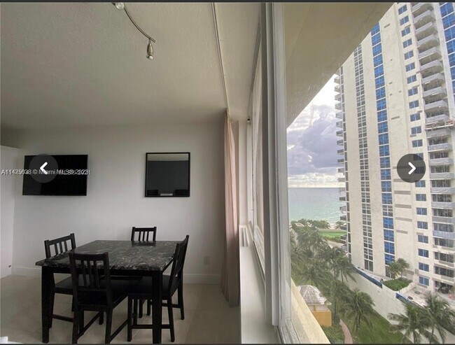 Foto del edificio - 19201 Collins Ave