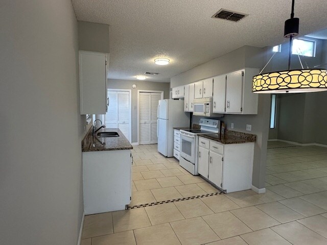Foto del edificio - Now Available - Spacious Mandarin Home for...